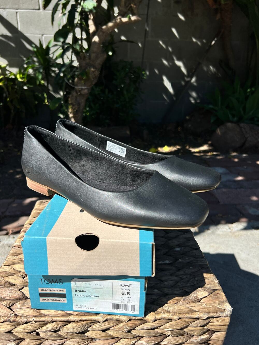 Women's Flats TOMS Briella Ballet Flat Black Size 8.5 Leather
